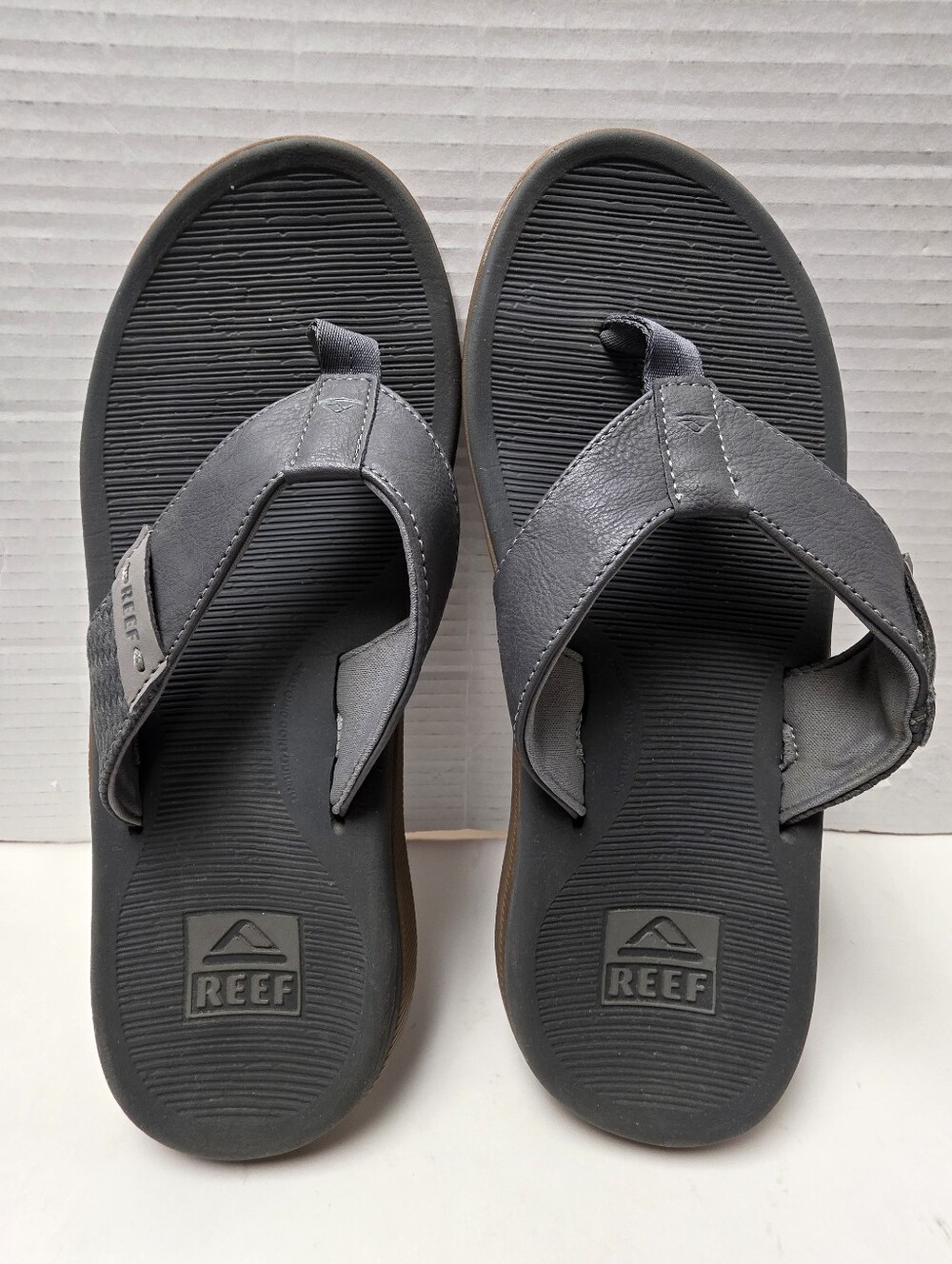 Reef Santa Ana Mens Gray Sandals Sz 9